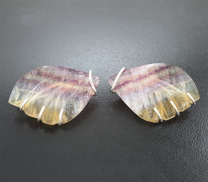 Серебро 925 Броши с резными полихромными флюоритами 63,76 карата