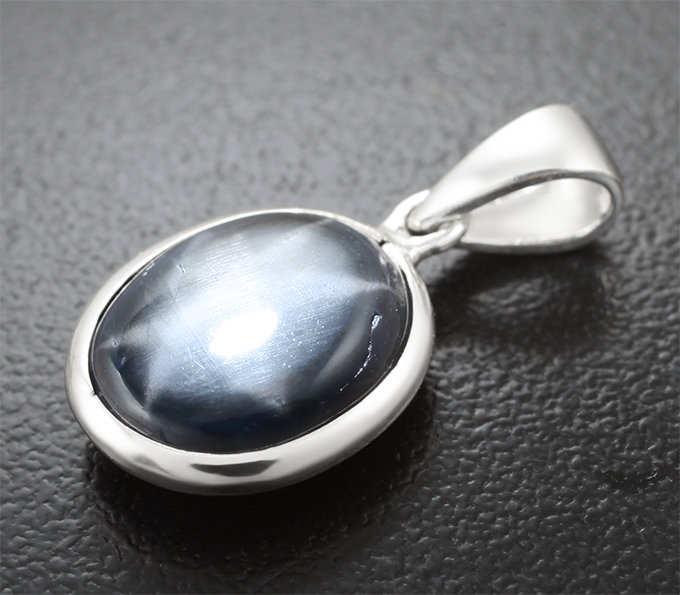 Кулон со звездчатым сапфиром 10,01 карата