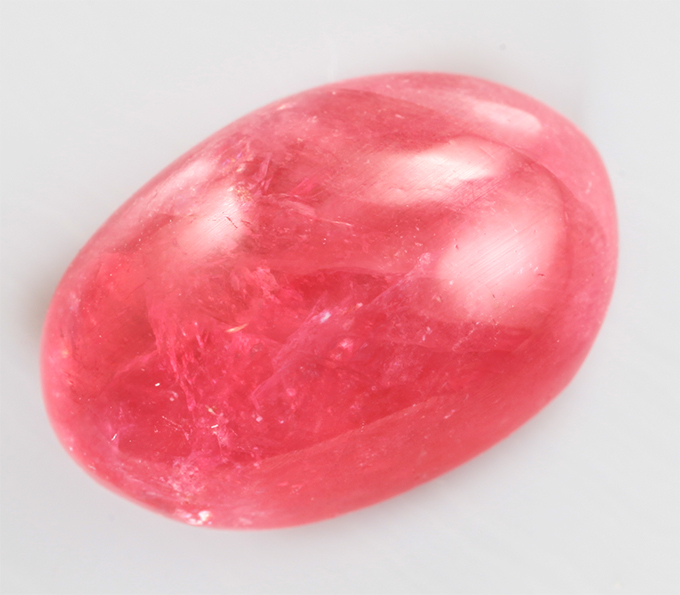 Редкий крупный родонит 8,87 карата