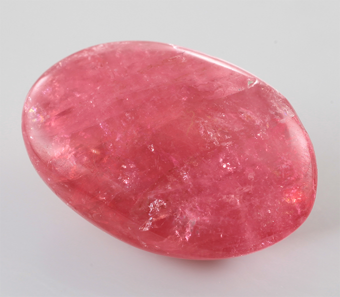 Редкий крупный родонит 8,87 карата