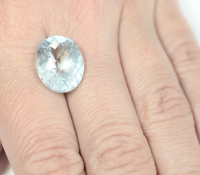 Крупный аквамарин 11,05 карата