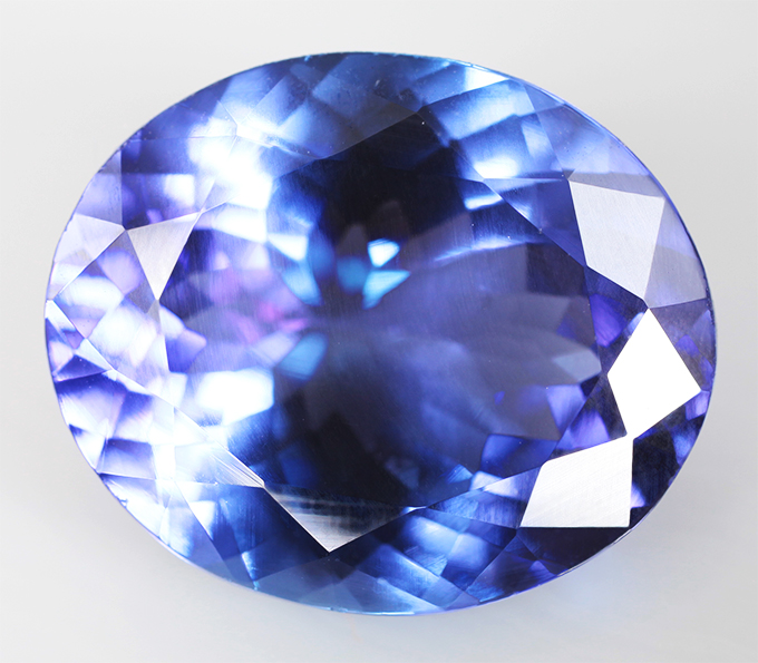 Чистейший полихромный танзанит 6,1 карата