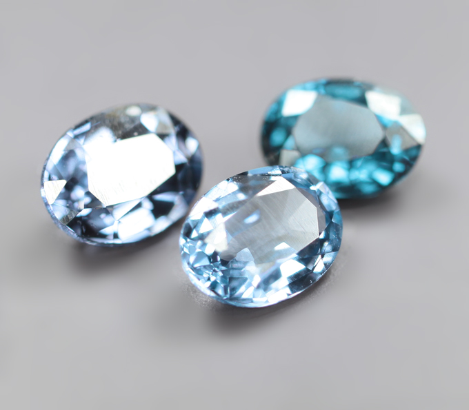 Редкий набор из 3 синих шпинелей высокой чистоты 1,34 карата