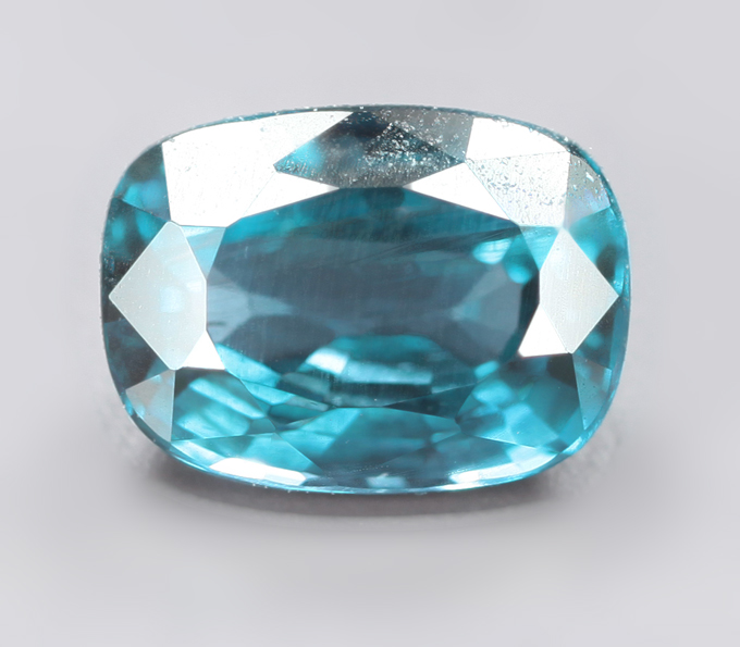 Редкая синяя шпинель 0,56 карата