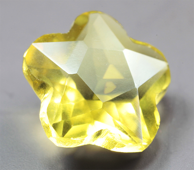 Чистейший лимонный цитрин авторской огранки 6,97 карата
