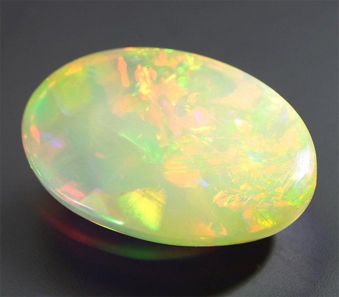 Крупный кристаллический эфиопский опал 5,42 карата