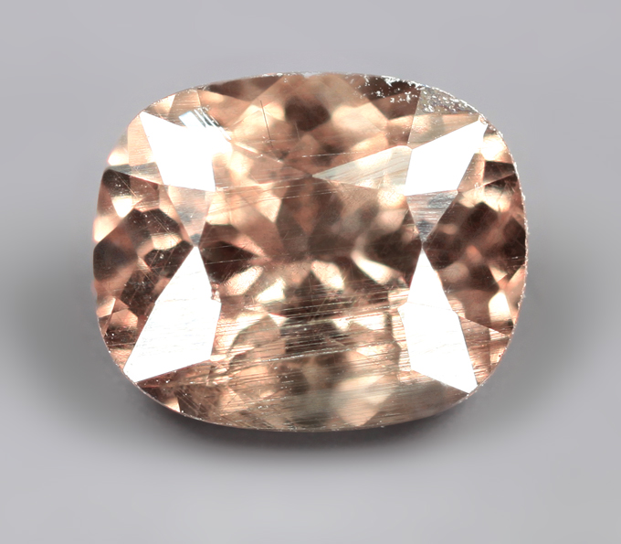 Гранат со сменой цвета 1,13 карата