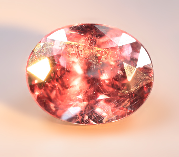 Гранат со сменой цвета 1,51 карата