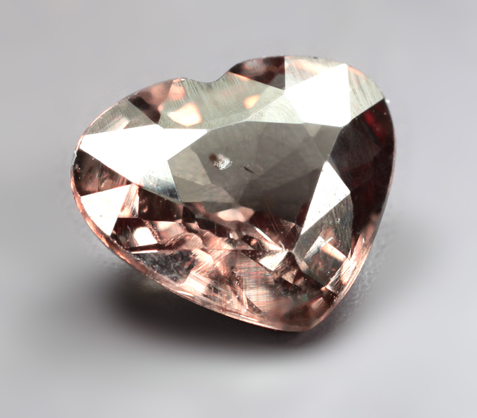 Гранат со сменой цвета 1,02 карата