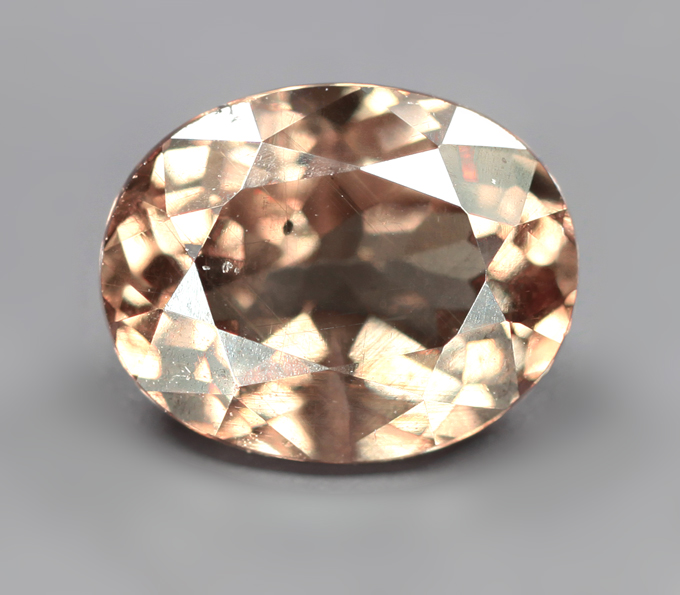 Гранат со сменой цвета 0,86 карата