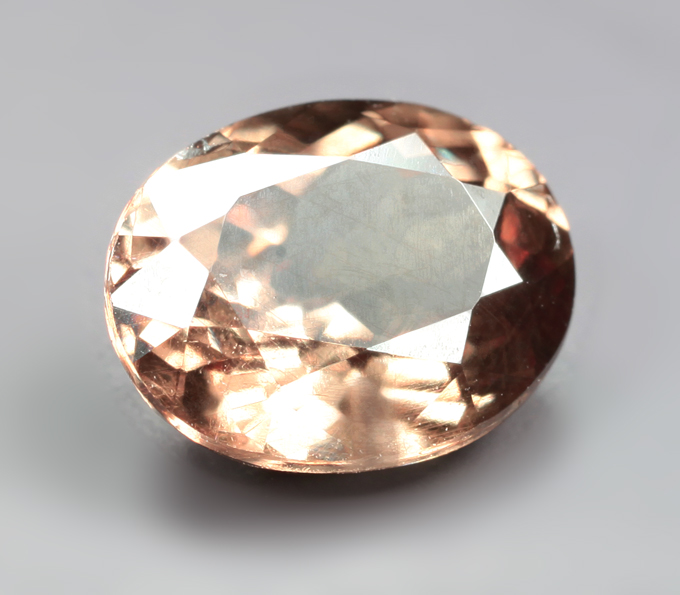 Гранат со сменой цвета 0,86 карата