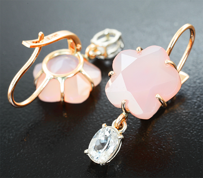 Серьги с розовым кварцем авторской огранки 15,1 карата и скаполитами 1,37 карата