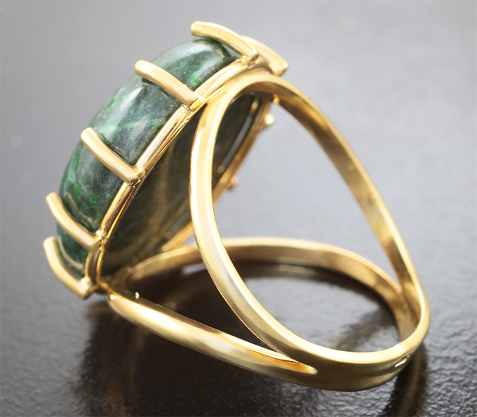 Кольцо с редким крупным мау-сит-ситом 23,65 карата