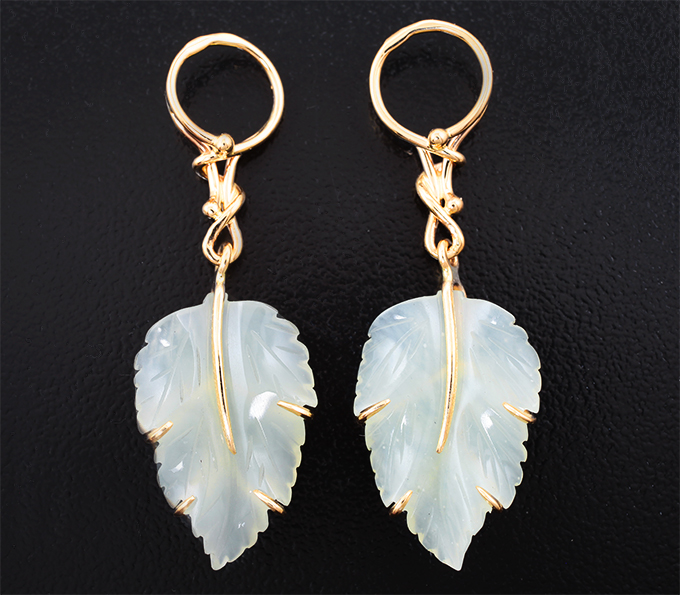 Подвесы для серег с резным нефритом 11,65 карата