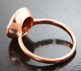 Кольцо с ограненным черным опалом 1,04 карата, сапфирами и цаворитами Золото