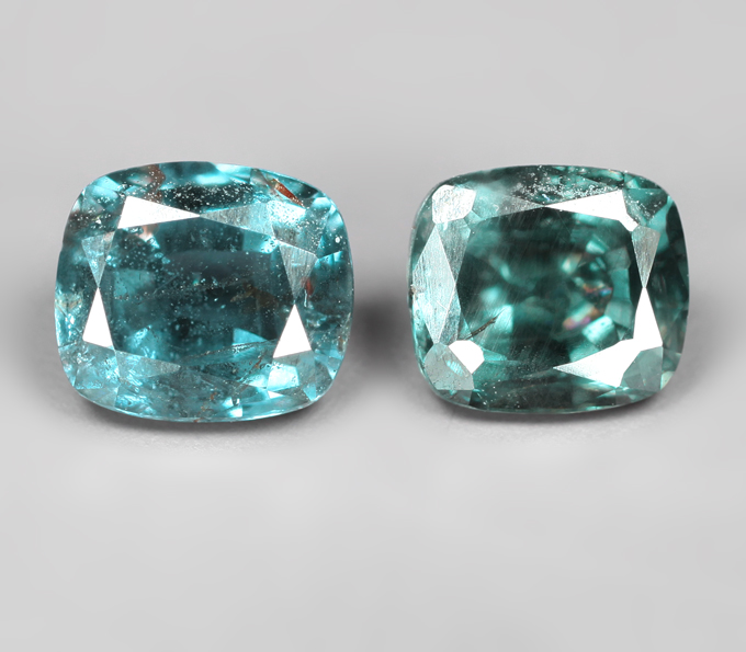 Редкость! Пара синевато-зеленых гранатов с александритовым эффектом 1,18 карата