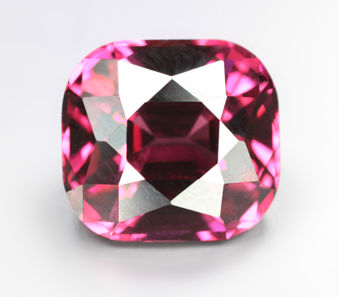 Чистейший умбалит гранат 3,62 карата