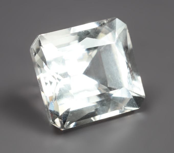 Чистейший морганит 6,66 карата