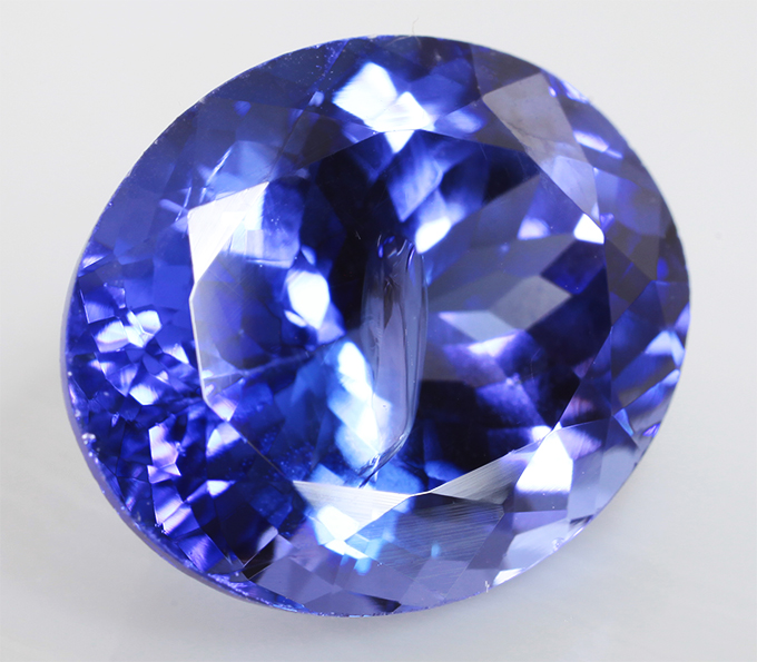 Топовый цвет! Насыщенный танзанит 6,01 карата