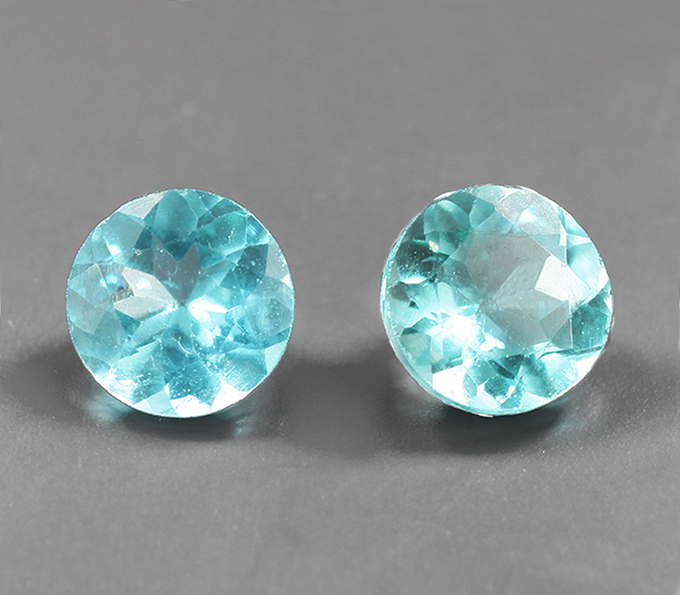 Пара "неоновых" апатитов 1,54 карата