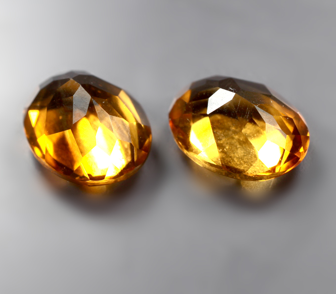 Пара чистейших цитринов мадейра 4,13 карата
