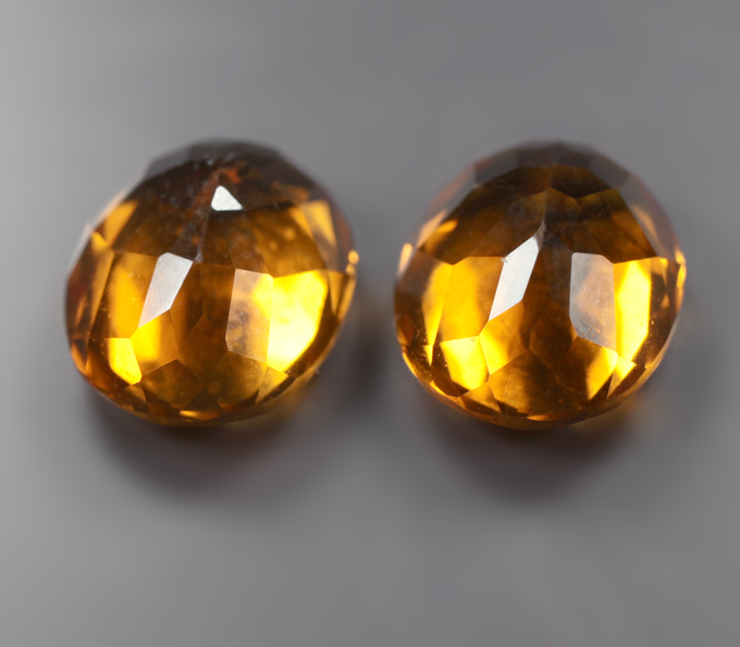 Пара цитринов мадейра высокой чистоты 5,75 карата