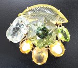 Брошь/кулон с полихромным апатитом авторской огранки 31,06 карата, чистейшим резным цитрином, резным зеленым аметистом, перидотом, ограненными бразильскими опалами и бриллиантом