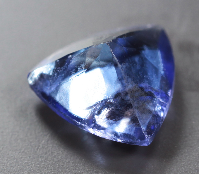 Танзанит 0,96 карата