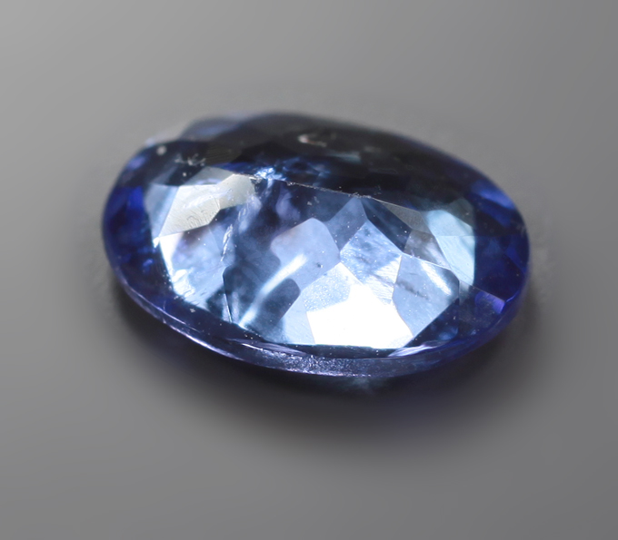 Танзанит 0,67 карата