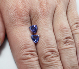 Пара танзанитов 2,3 карата