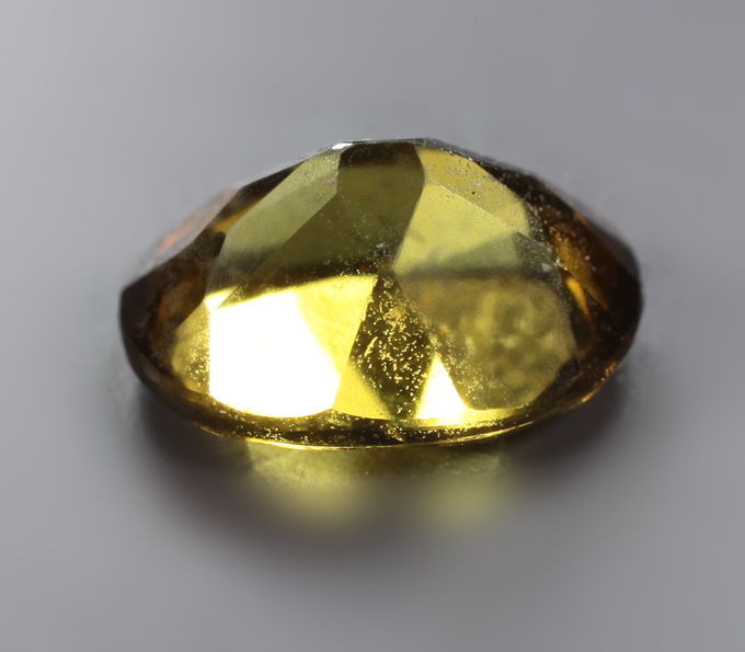 Желтовато-оранжевый турмалин 0,86 карата