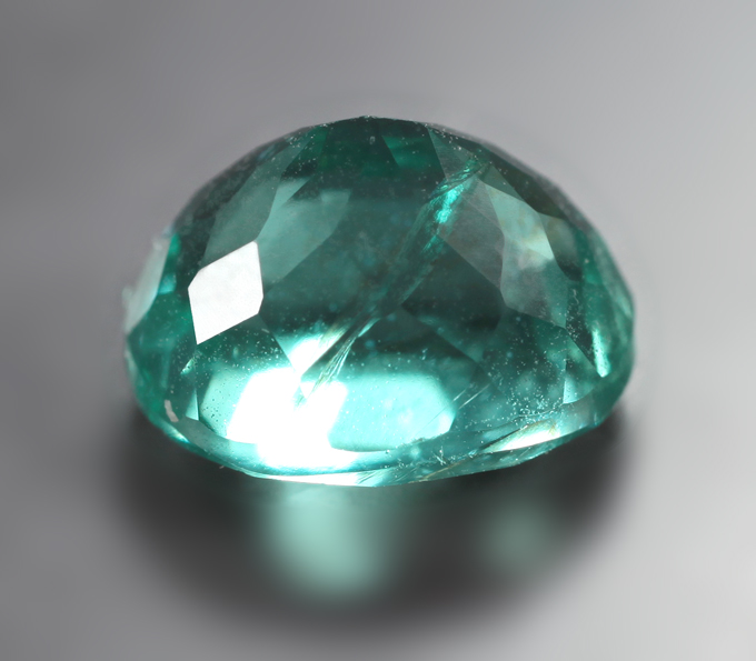 Топовый цвет! «Неоновый» апатит 1,83 карата