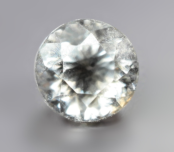 Бесцветный циркон 1,53 карата