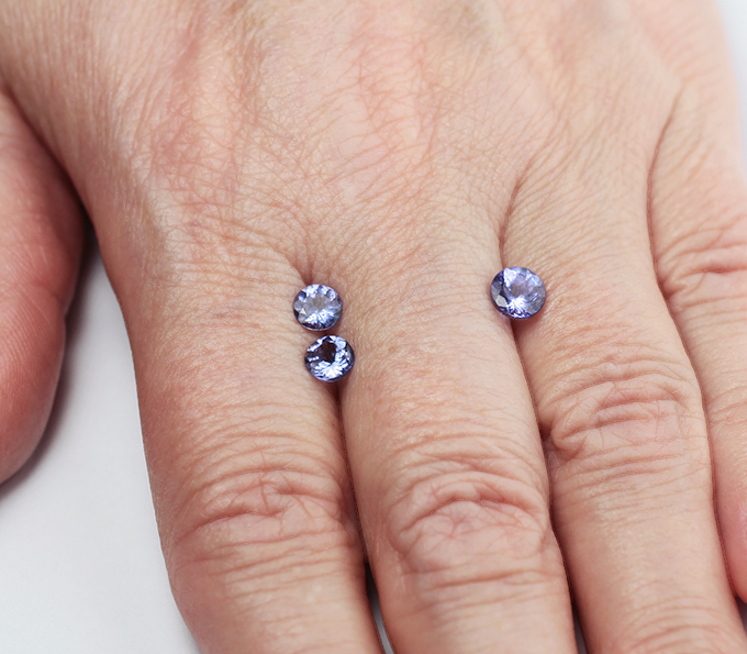 Набор из 3 танзанитов 1,75 карата