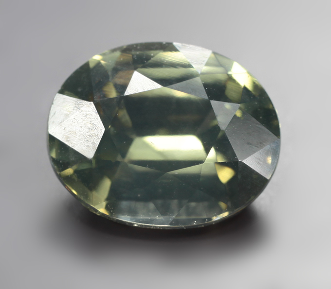 Редкий цвет! Зеленый циркон 3,21 карата