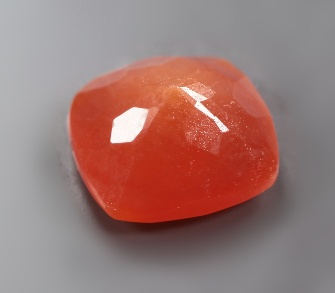 Мексиканский ограненный «огненный» опал 1,05 карата