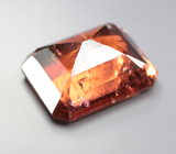 Крупный желтовато-оранжевый турмалин 12,17 карата