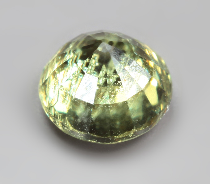 Высокая дисперсия! Демантоид 0,85 карата