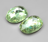 Пара демантоидов 1,69 карата