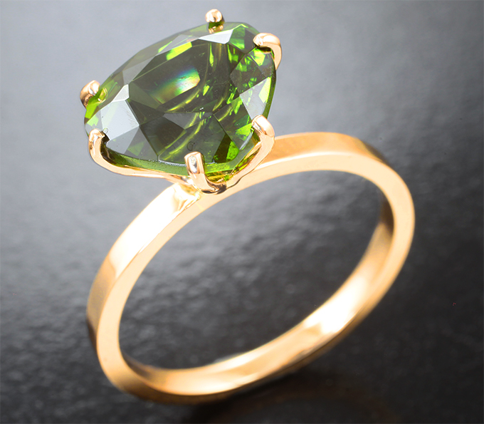 Золото Кольцо с цирконом 5,23 карата