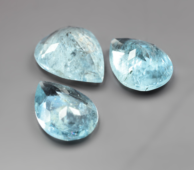 Набор из 3 аквамаринов 4,97 карата