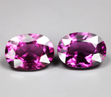 Пара умбалитов гранатов топовых цветовых характеристик 5,28 карата