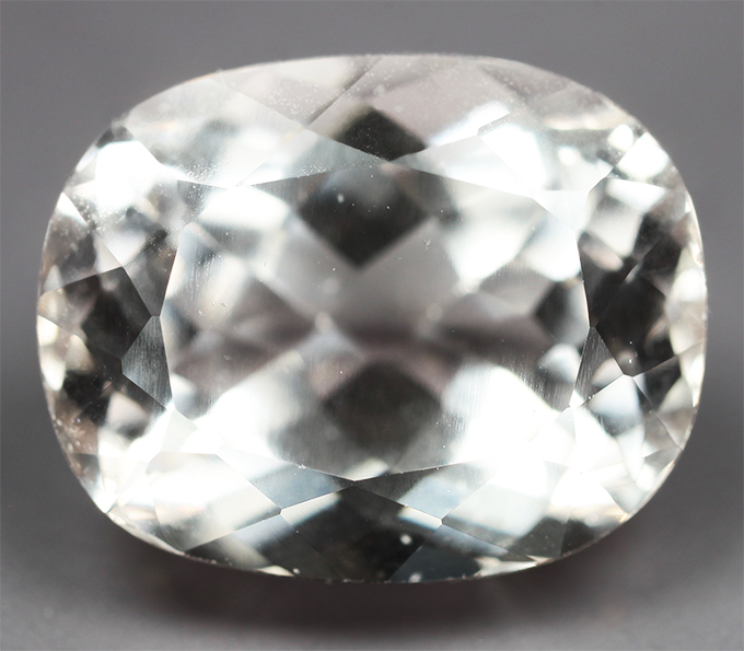 Морганит высокой чистоты 7,69 карата