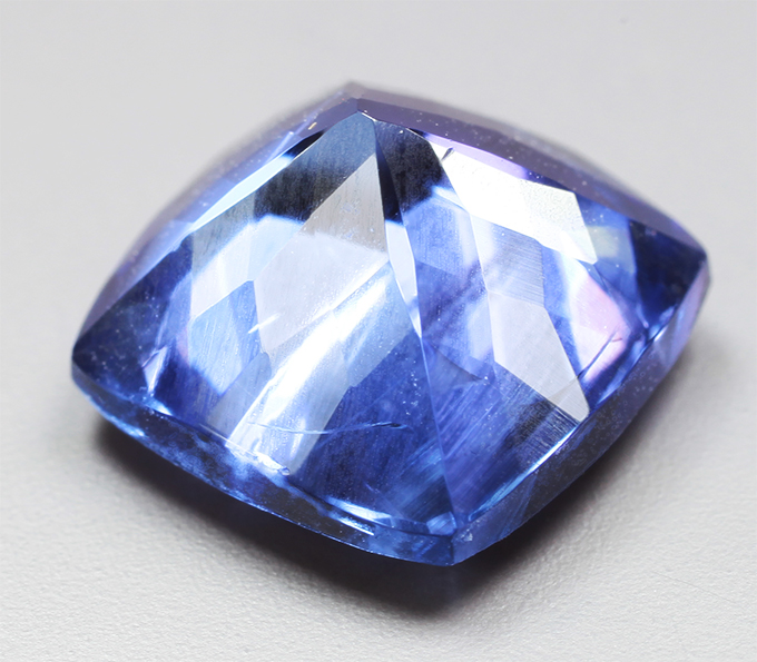 Танзанит 3,71 карата