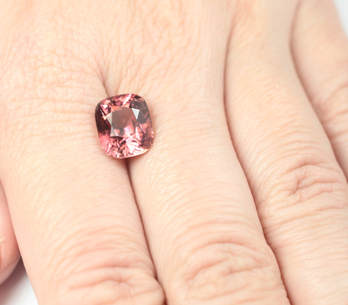 Open color grade! Полихромный турмалин 4,33 карата