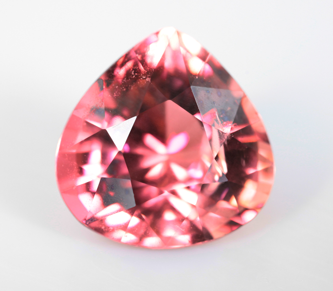 Серьги с цоизитами 1,82 карата и турмалином 3,43 карата