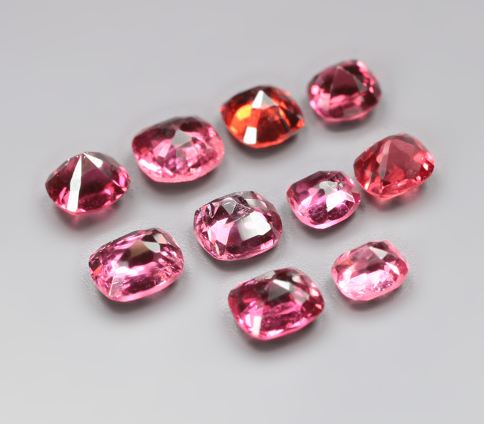 Набор из 10 шпинелей 1,61 карата