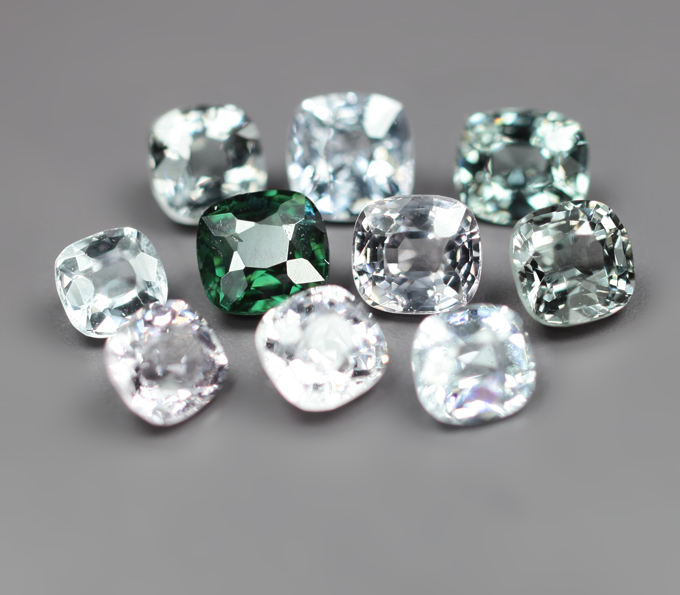 Набор из 10 шпинелей 2,87 карата