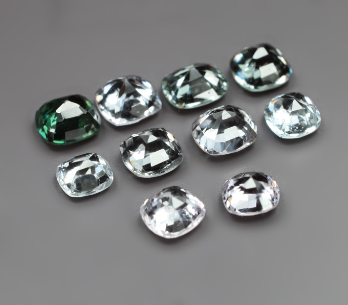 Набор из 10 шпинелей 2,87 карата