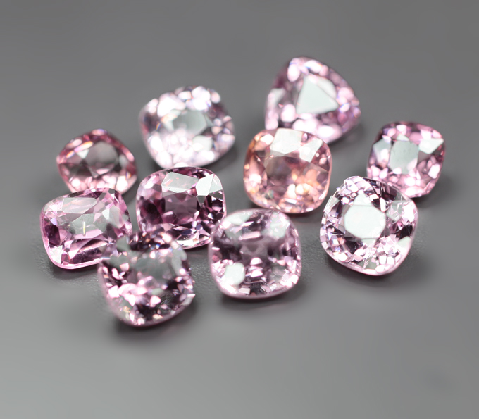 Набор из 10 шпинелей 2,98 карата